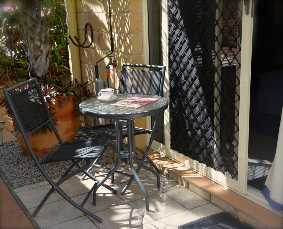 Beachhouse Bed And Breakfast Redcliffe Bagian luar foto